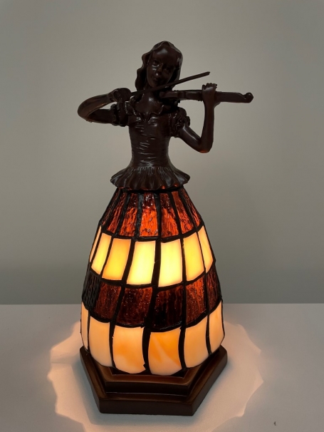 Tiffany Tischlampe Geiger Frau